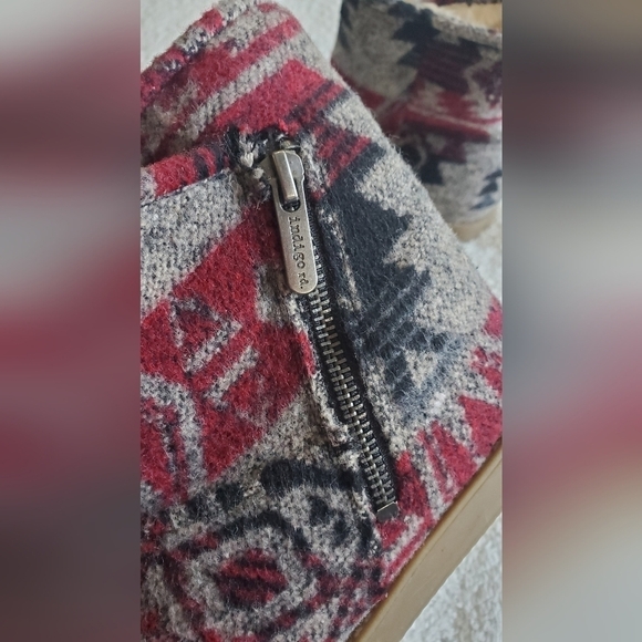 Indigo Rd Irashley 90s Boho‎ Mid calf faux fur lining boots women’s size 7.5 M - Picture 7 of 12